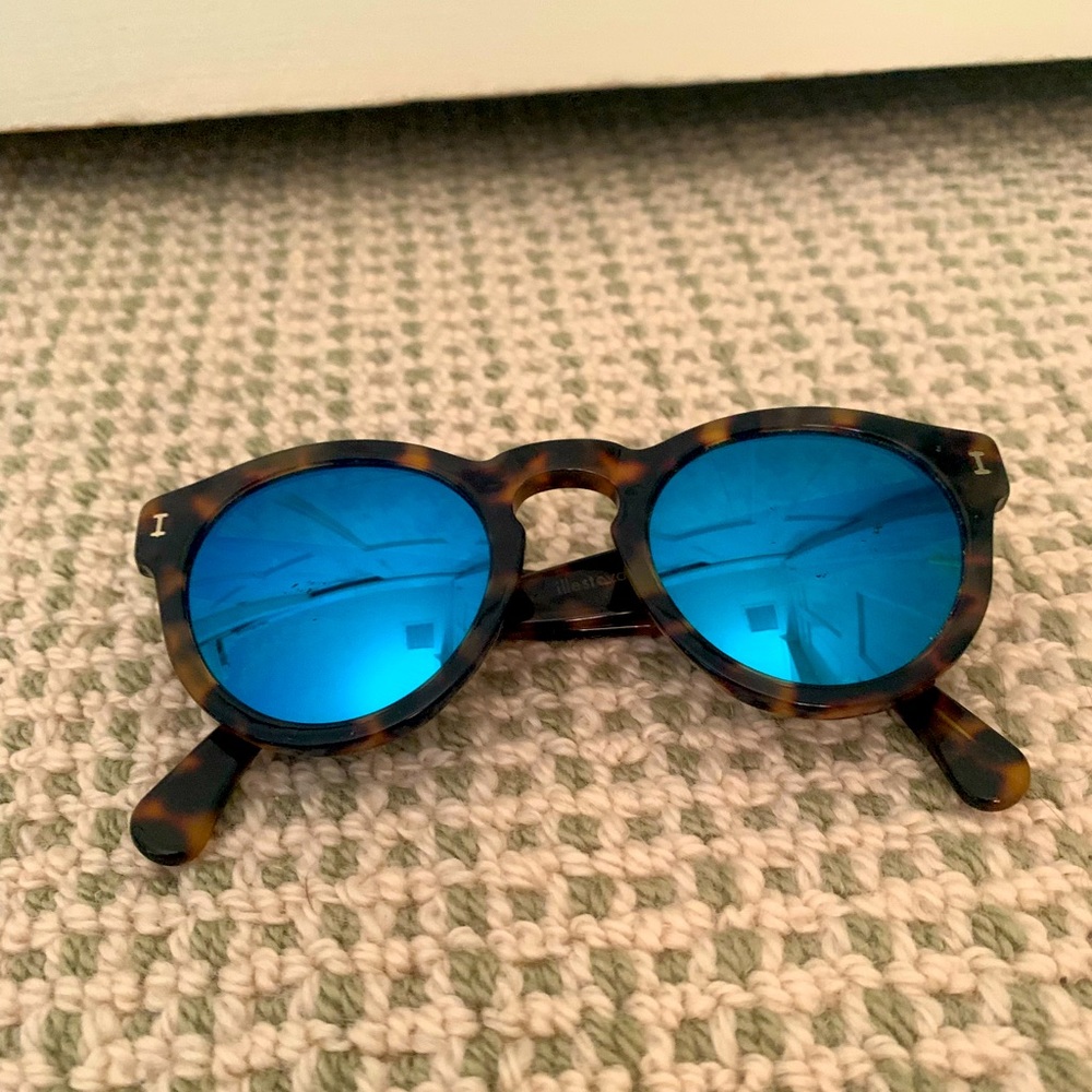 Illesteva sunglasses